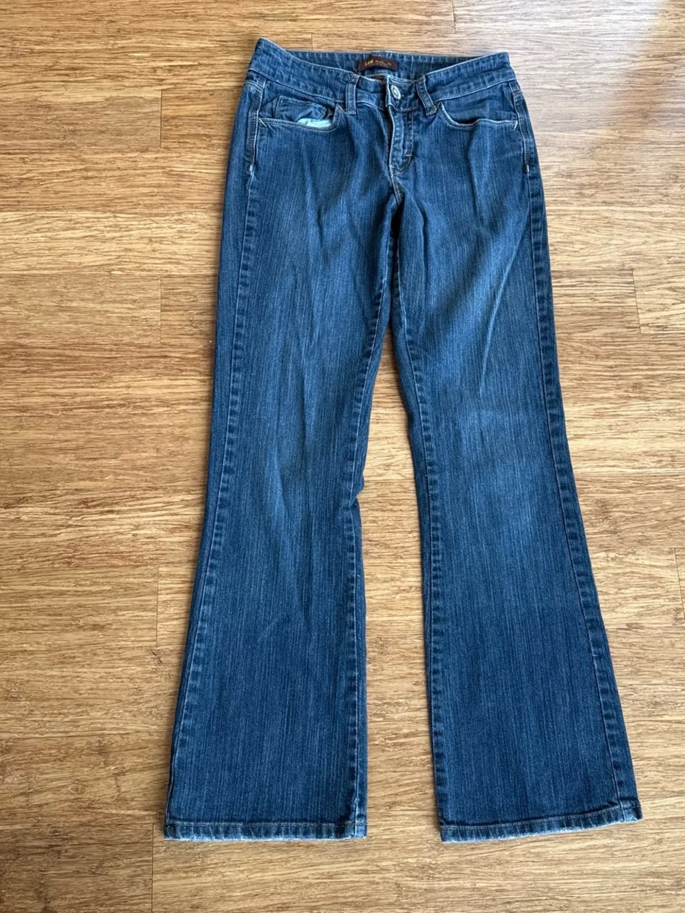 Vintage 1990s low rise, boot cut size 6 Lee Dark Blue Flare Jeans